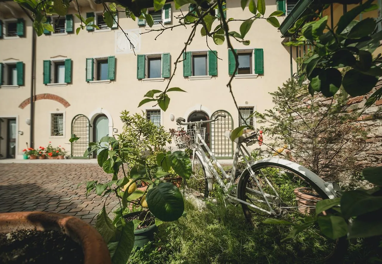 Bed and Breakfast A Casa Di Tom à SantʼAmbrogio di Valpolicella